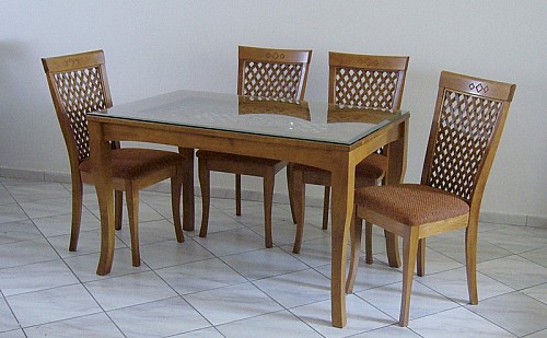 Jídelní stůl KINGSTON II + 4 Jídelní židle KINGSTO  <span class="discount"><span style="color: red;"> SLEVA 50%</span></span>